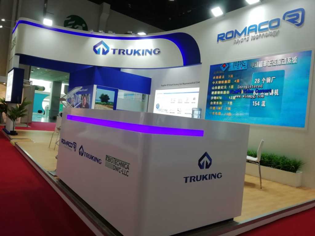 custom-stand-137