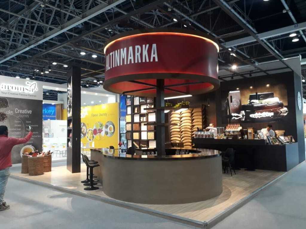 custom-stand-127